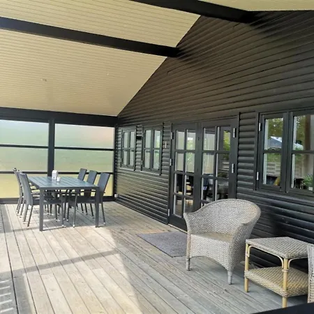 Holiday home Amdi - 100m From The Sea In Ne Jutland By Interhome