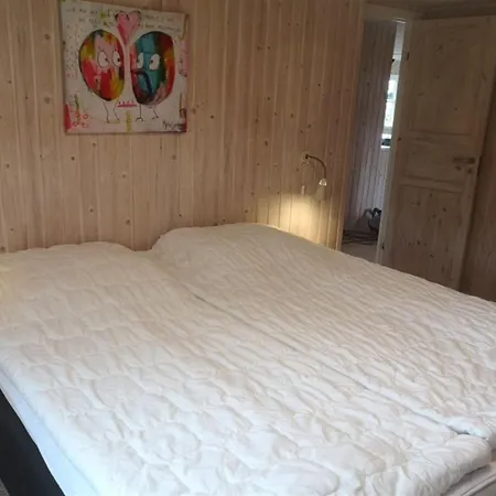 Amdi - 100m From The Sea By Interhome Feriehus Hadsund
